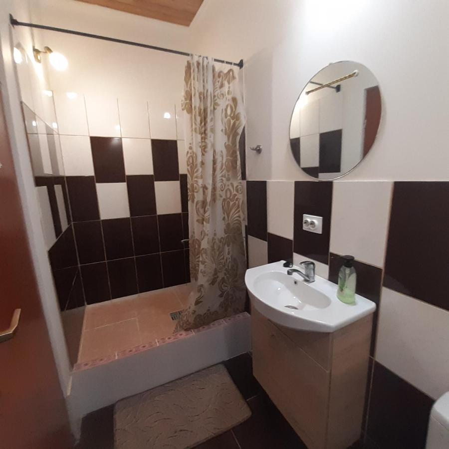 Viesu Nams "Laimes Pakavs" Hotel Straupe Kültér fotó