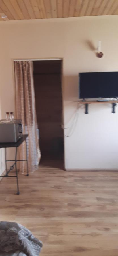Viesu Nams "Laimes Pakavs" Hotel Straupe Kültér fotó