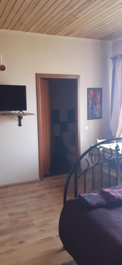 Viesu Nams "Laimes Pakavs" Hotel Straupe Kültér fotó