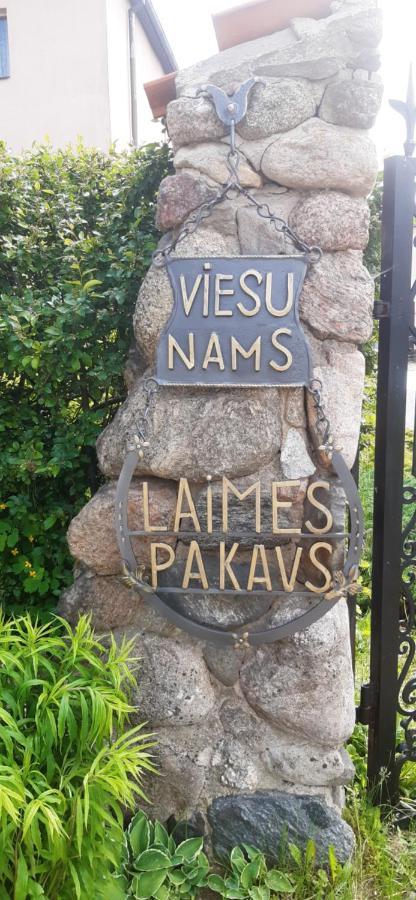 Viesu Nams "Laimes Pakavs" Hotel Straupe Kültér fotó