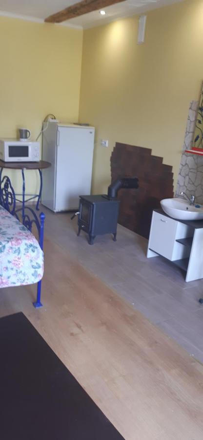 Viesu Nams "Laimes Pakavs" Hotel Straupe Kültér fotó
