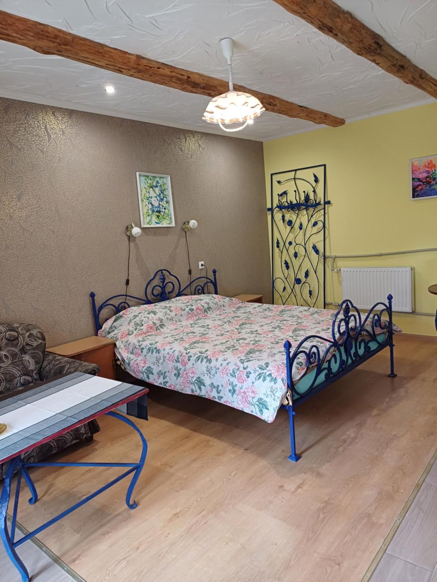 Viesu Nams "Laimes Pakavs" Hotel Straupe Kültér fotó