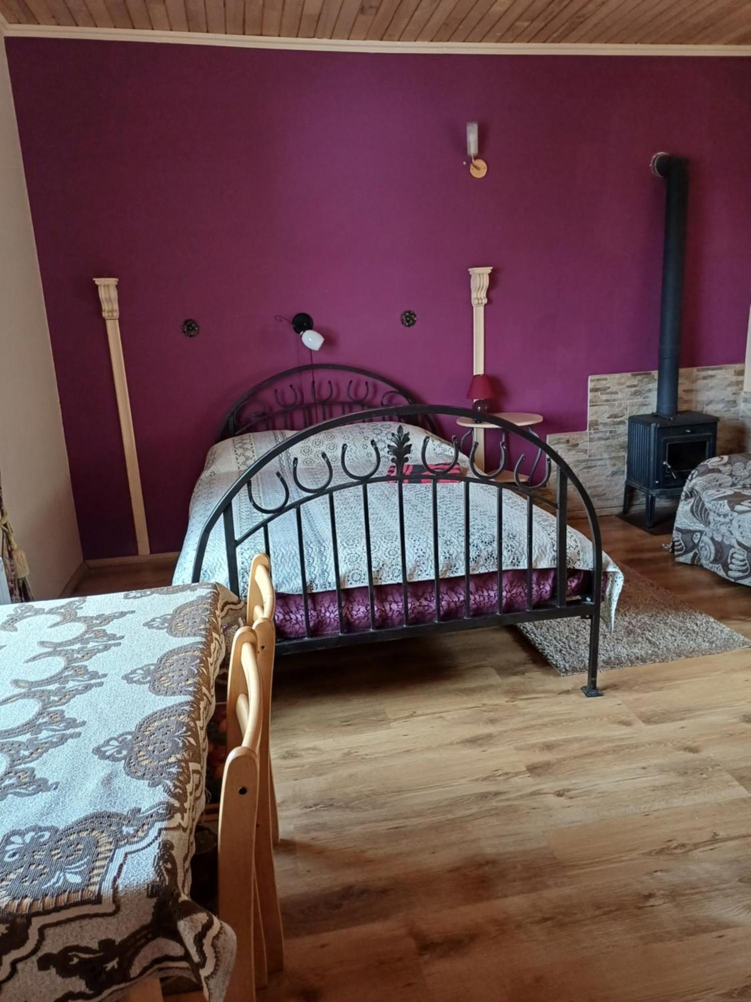 Viesu Nams "Laimes Pakavs" Hotel Straupe Kültér fotó