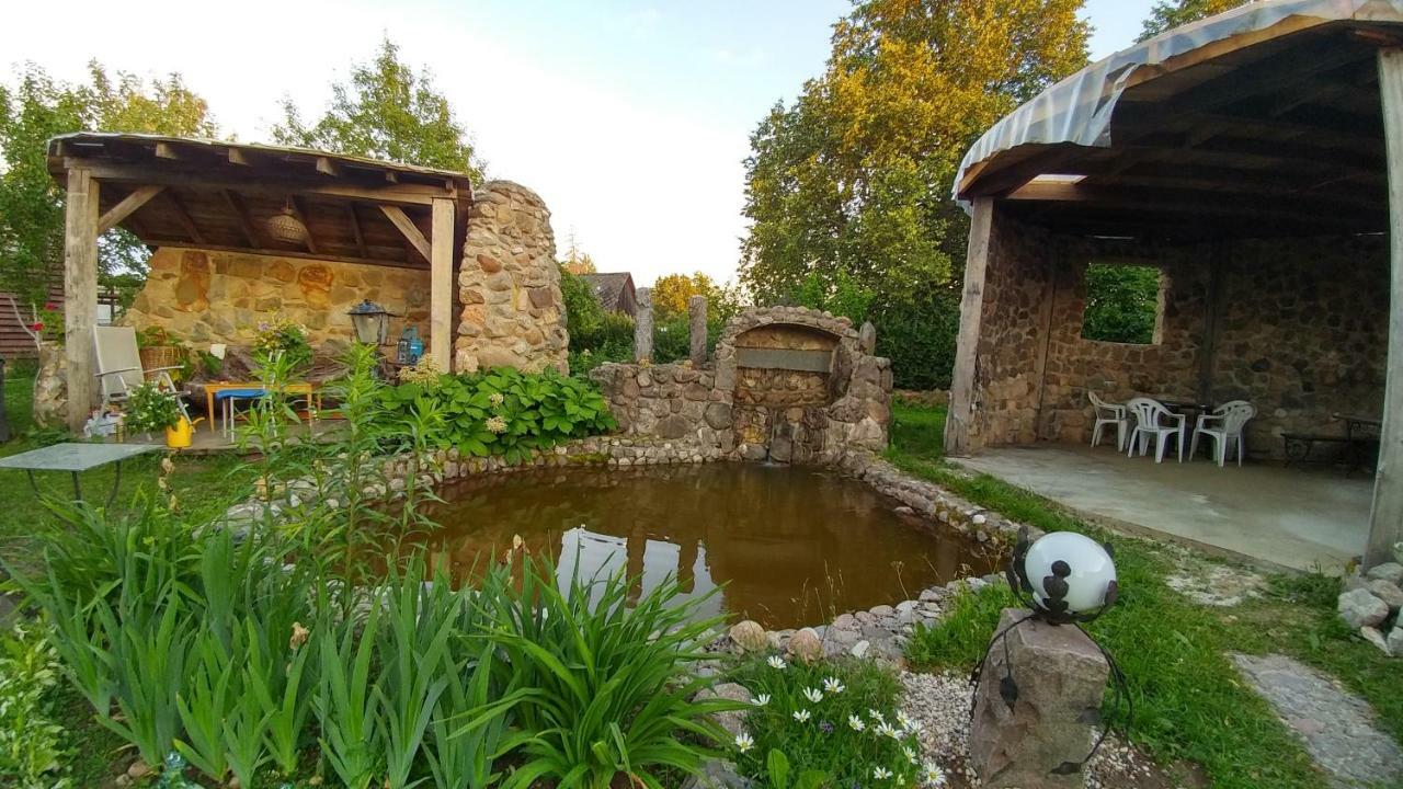 Viesu Nams "Laimes Pakavs" Hotel Straupe Kültér fotó